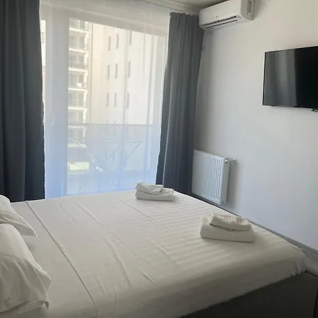 303 B1 Almar Luxury Residence-renting & Free Pool Апартаменты Нэводари