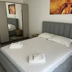 303 B1 Almar Luxury Residence-renting & Free Pool