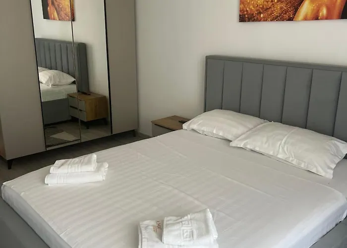 303 B1 Almar Luxury Residence-renting & Free Pool