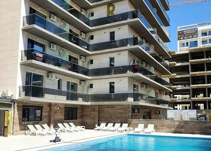 303 B1 Almar Luxury Residence-renting & Free Pool Διαμέρισμα *